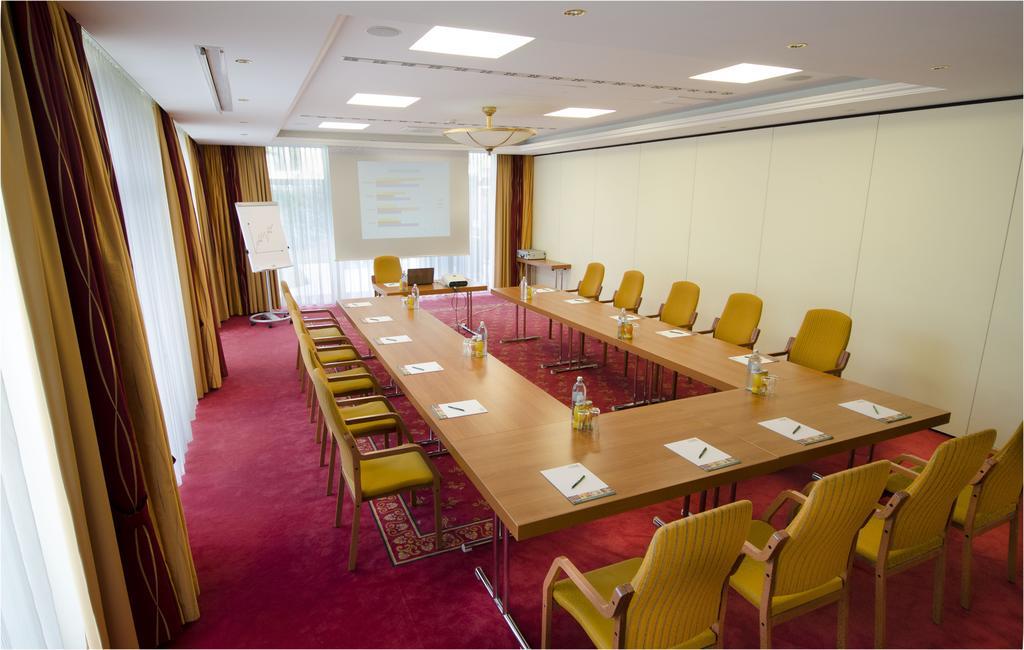 Parkhotel 바트슐러바흐 외부 사진